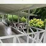 Bora Red Hibiscus Lodge